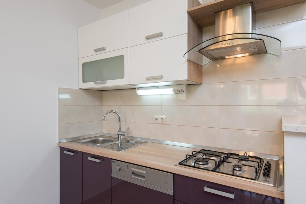 House Fidulic - Apartment The Lavender Lumbarda Esterno foto
